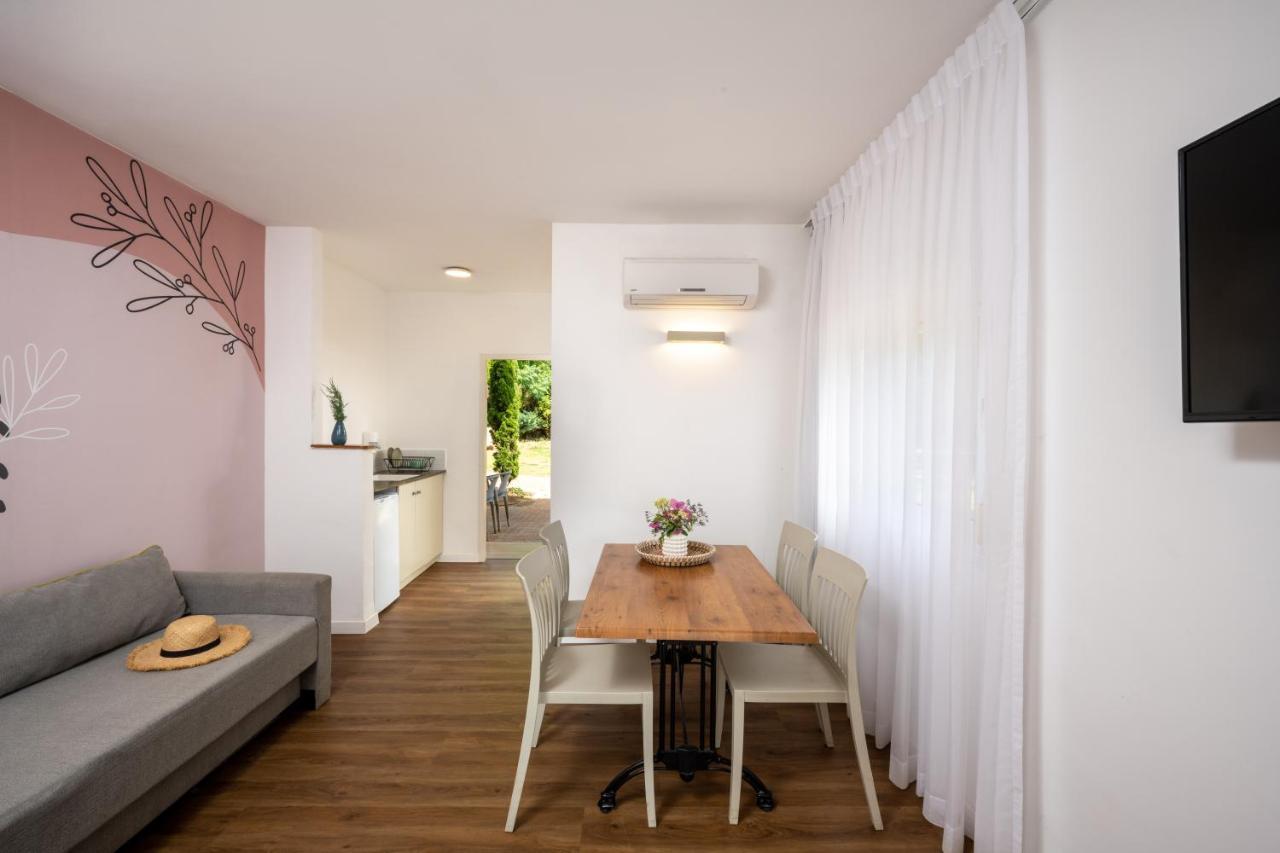 Travel Hotel Eilon Elon Zewnętrze zdjęcie